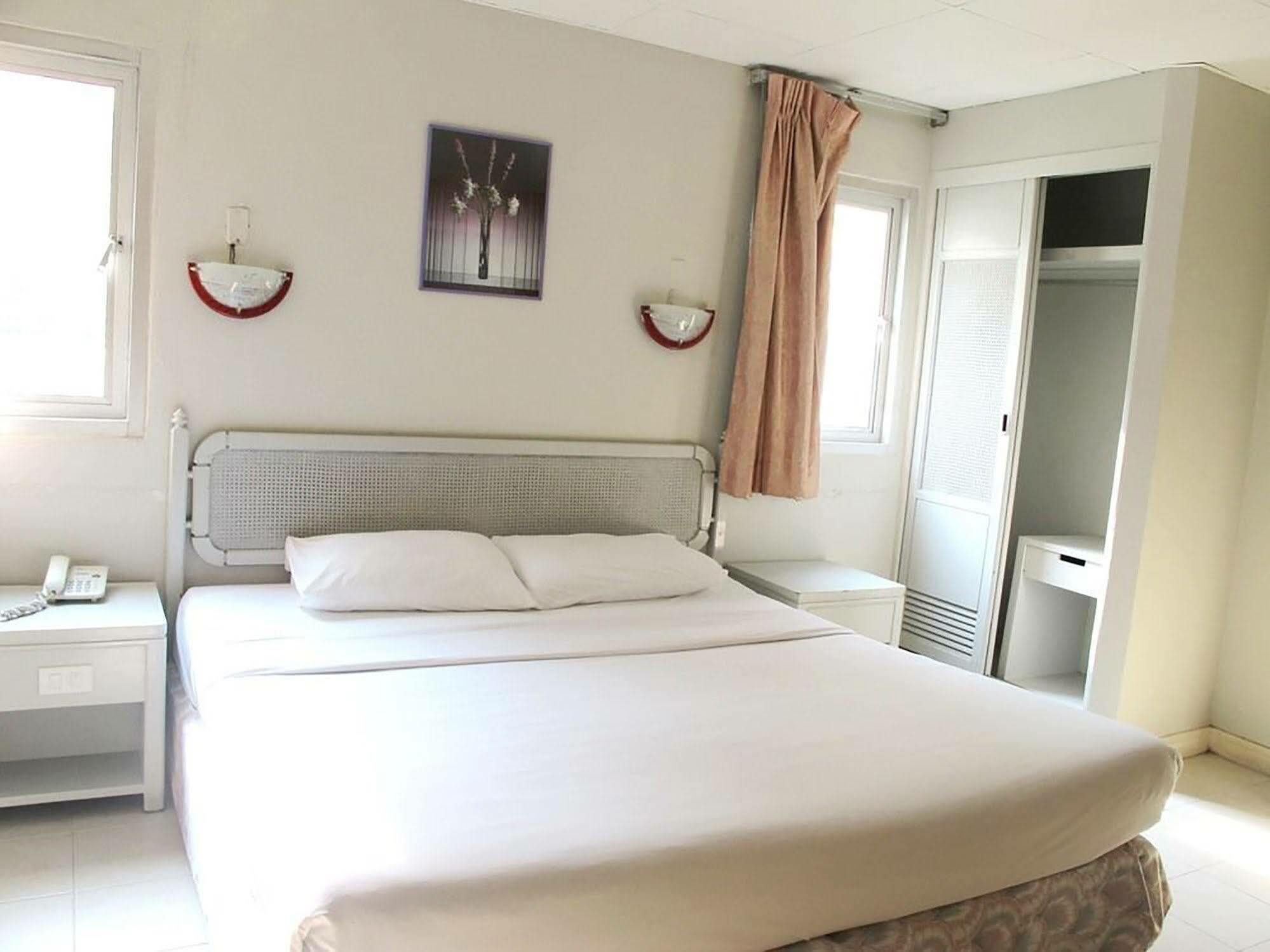 Diamond Beach Hotel Патая Екстериор снимка
